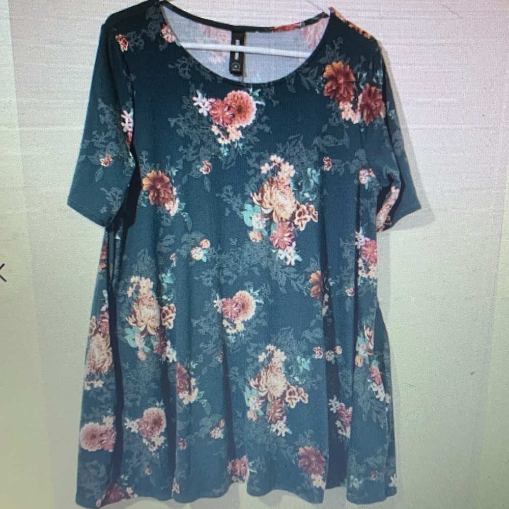 Agnes and Dora Womens Size XL Green Floral Print with Pockets